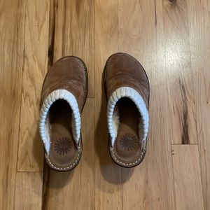 Size 7 UGG suede clogs